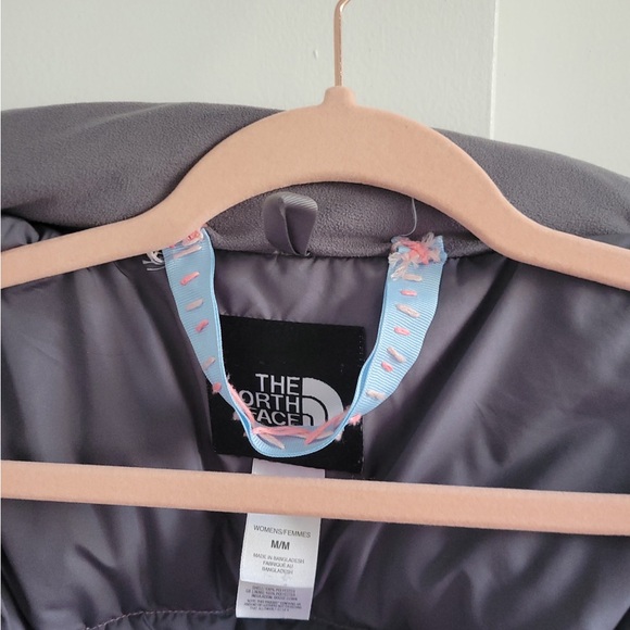 The North Face Light Purple Puffer - Picture 5 of 7